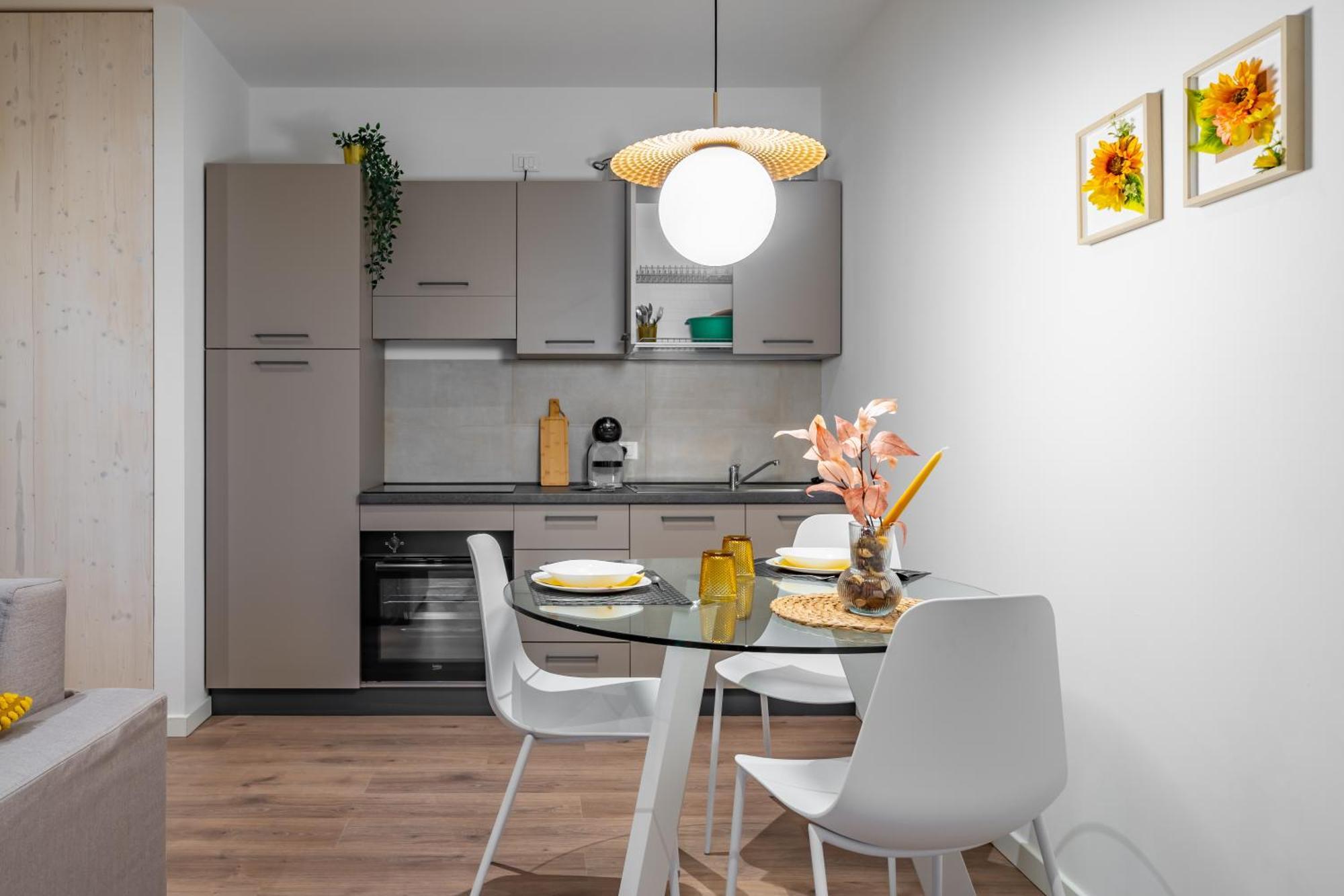 Cascina Conicchio - Metro Station - By Host4U Apartment Бреша Екстериор снимка