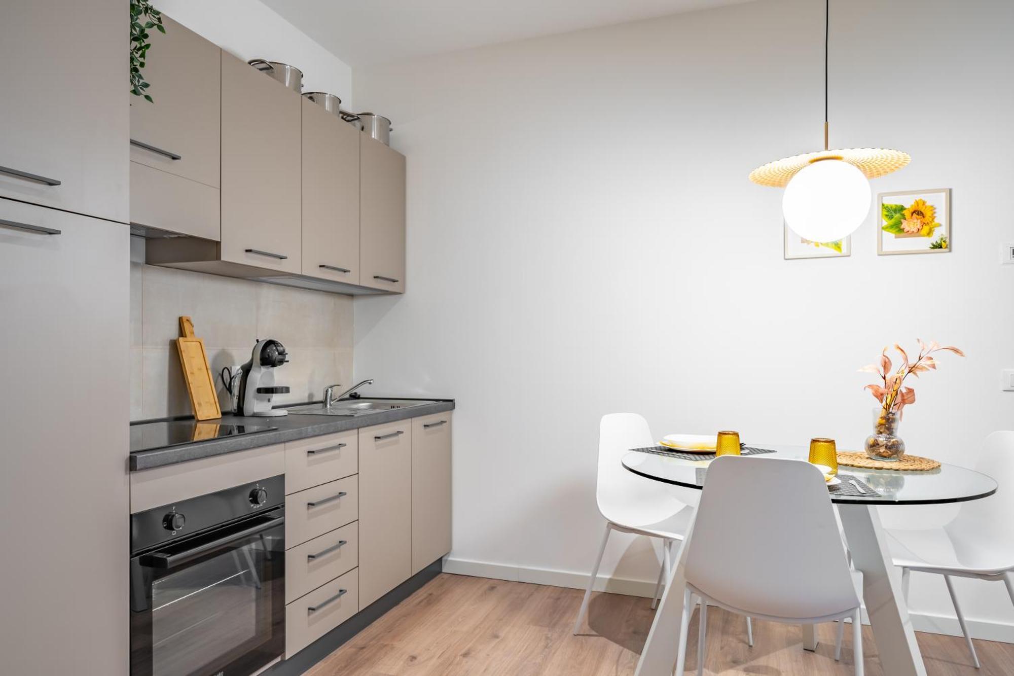 Cascina Conicchio - Metro Station - By Host4U Apartment Бреша Екстериор снимка
