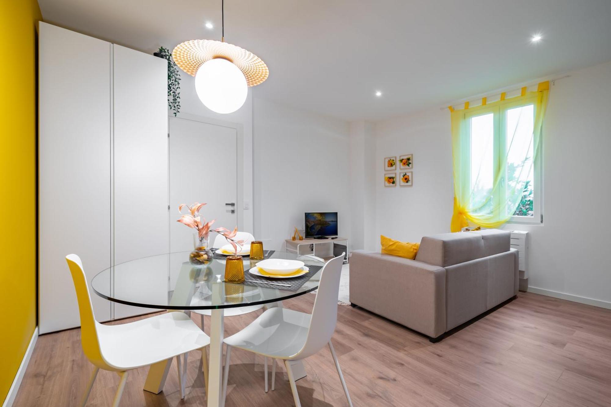 Cascina Conicchio - Metro Station - By Host4U Apartment Бреша Екстериор снимка