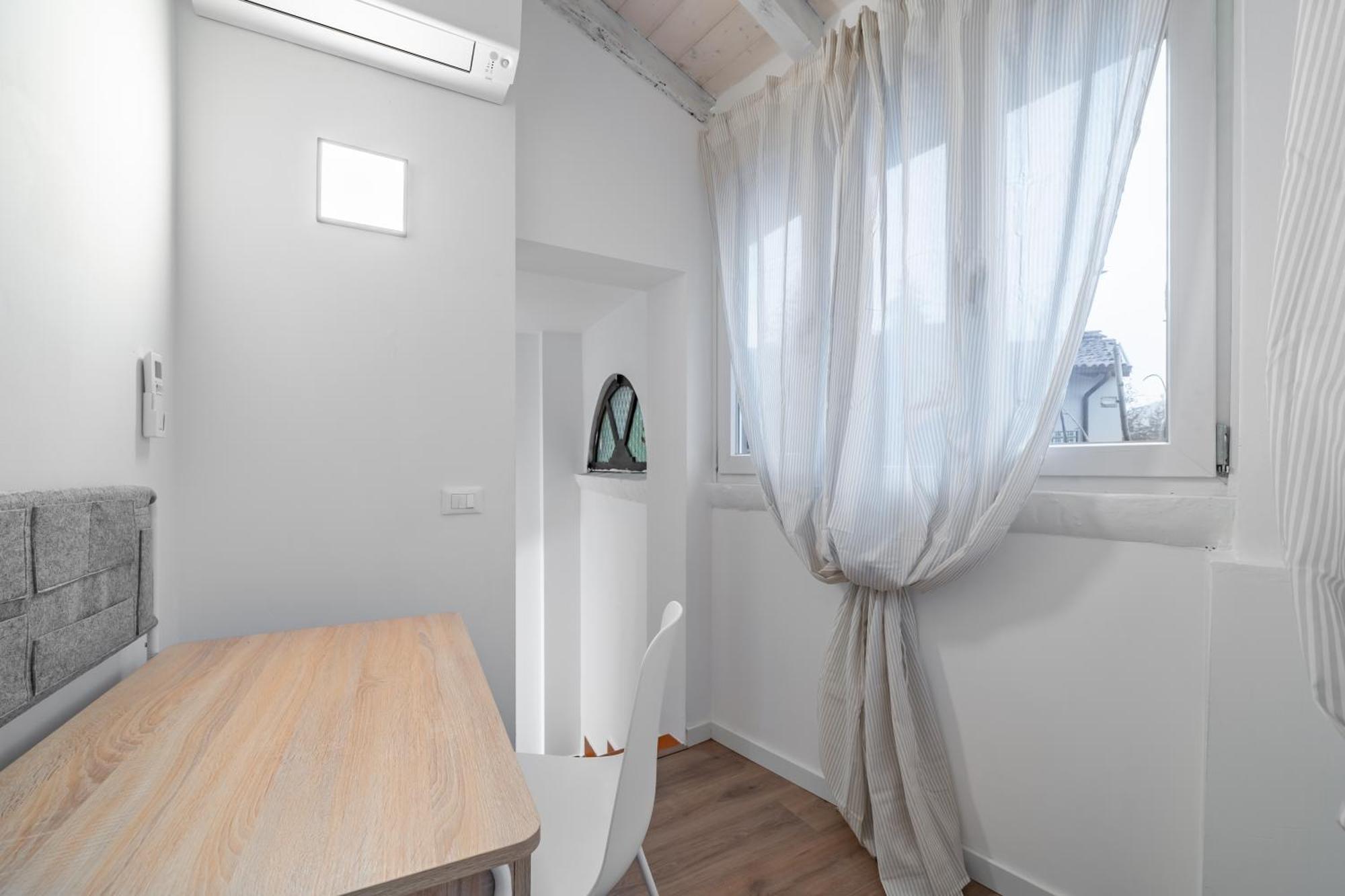Cascina Conicchio - Metro Station - By Host4U Apartment Бреша Екстериор снимка