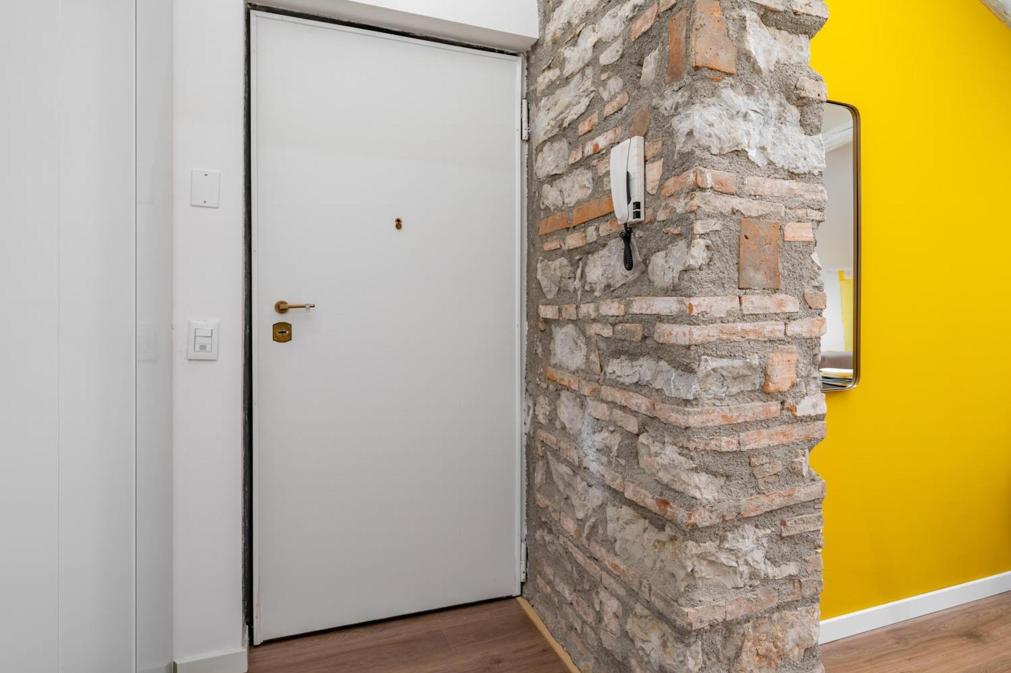 Cascina Conicchio - Metro Station - By Host4U Apartment Бреша Екстериор снимка